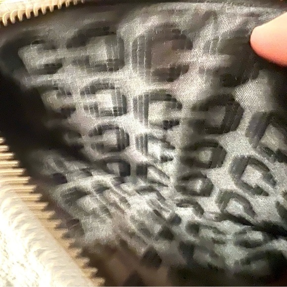 NWT KURT GEIGER CARVELA black medium wristlets clutches. - Picture 8 of 8